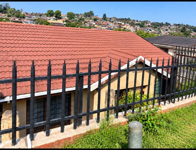 2 BEDROOM HOUSE FOR SALE IN NORTHDALE